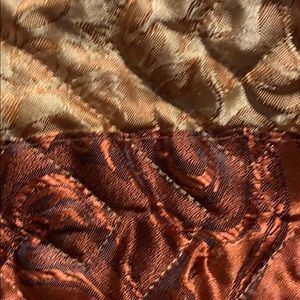 Meet your Posher, Avia